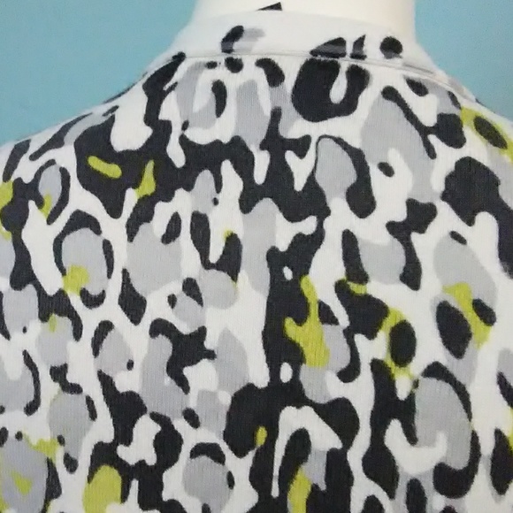 SALE New York & Company Cardigan. Size S - Picture 5 of 6